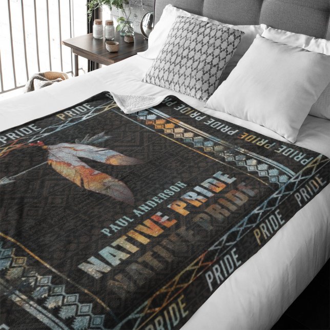 Couverture Polaire Fierté autochtone Plumes indienne Arrow tribale ré (Créateur téléchargé)