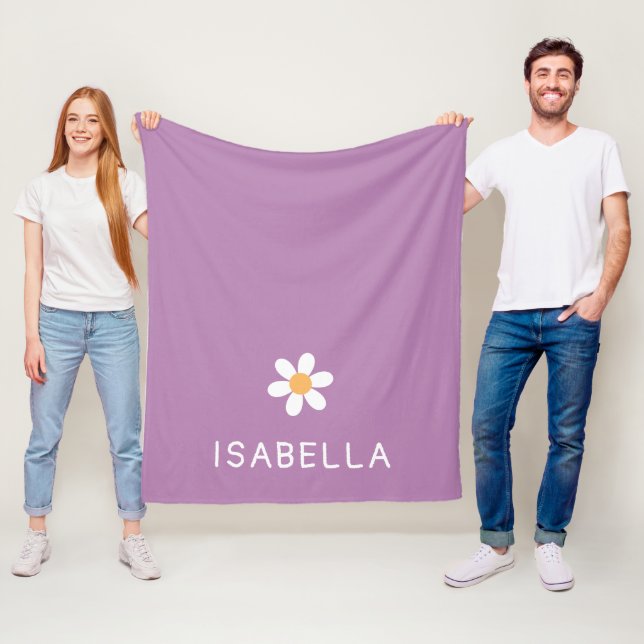Couverture Polaire Fille au nom de Daisy Cozy Violet (En situation)