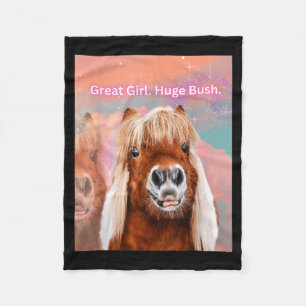 Couverture Polaire Fille géniale cheval énorme buisson