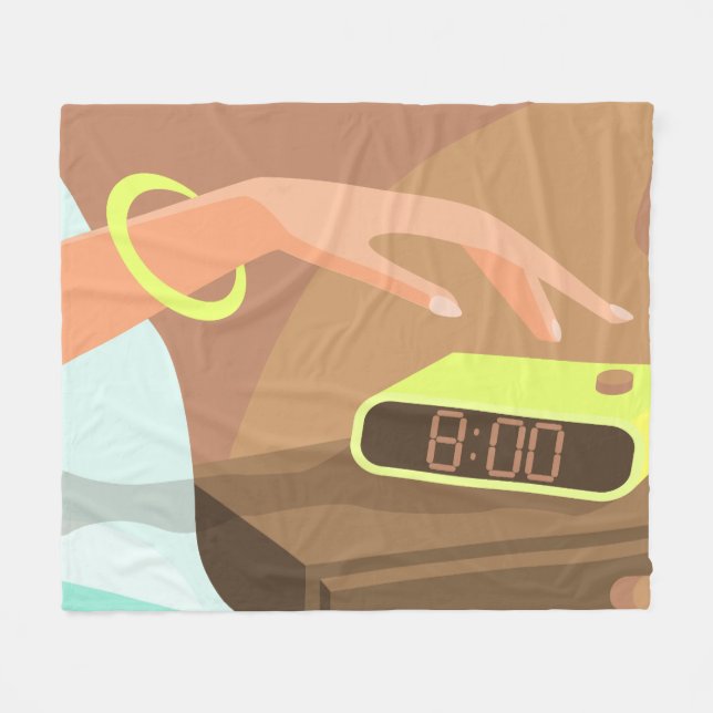 Couverture Polaire Filles main poussant sur le bouton snooze du révei (Devant (Horizontal))