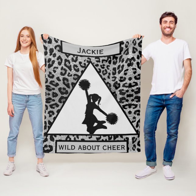 Couverture Polaire Filles "Wild About Cheer" Silver Leopard (En situation)
