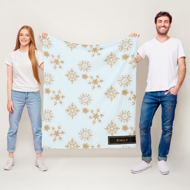 Couverture Polaire Flèche de neige en or sur Motif de Noël bleu givré (En situation)
