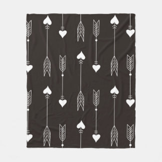 Couverture Polaire Flèches, coeurs, motif vintage abstrait.
