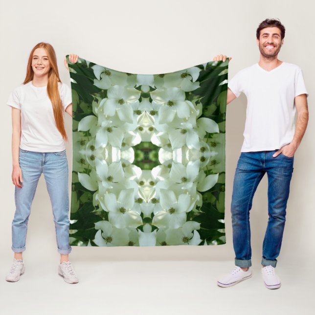 Couverture Polaire Fleur de cornouiller blanc motif de floraison (En situation)