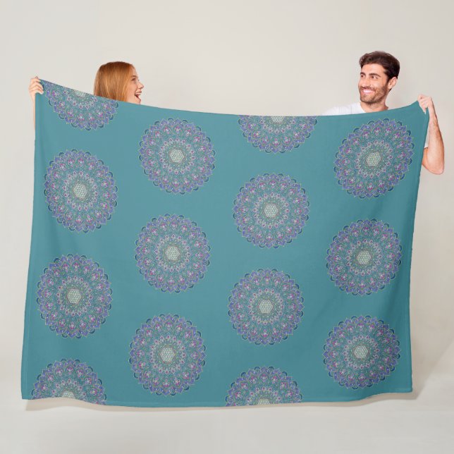 Couverture Polaire Fleur De Vie - Mandala India Style 1 (En situation)