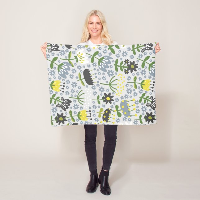 Couverture Polaire fleurs (En situation)
