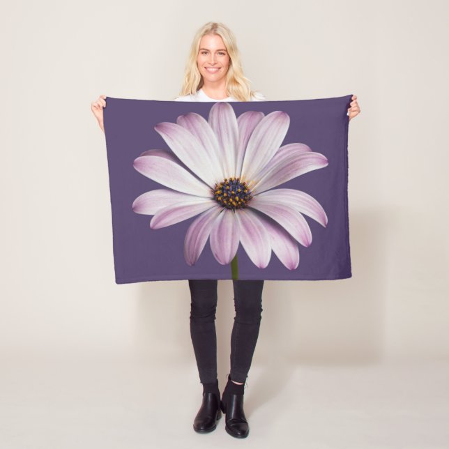 Couverture Polaire Fleurs | Blancs et marguerites (En situation)