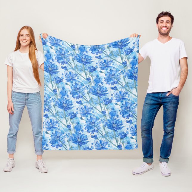Couverture Polaire Fleurs bleues et blanches à l'aquarelle abstraite (En situation)