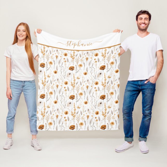Couverture Polaire Fleurs boho grises beige marron blanc avec monogra (En situation)