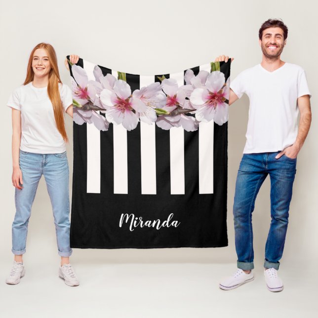 Couverture Polaire Fleurs de cerisier noir blanc rose noir rayures no (En situation)