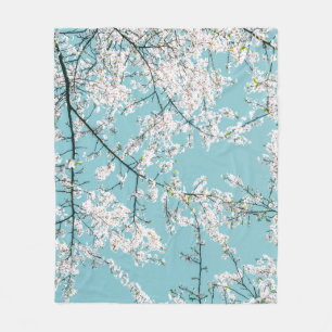 Couverture Polaire Fleurs de cerisiers : tendance florale turquoise