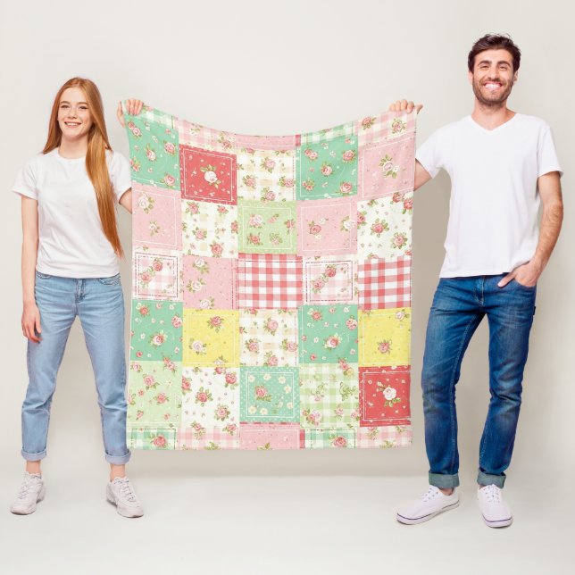 Couverture Polaire Fleurs en patchwork gingham pastel doux (En situation)