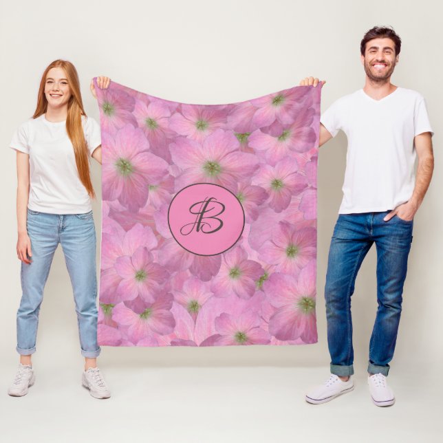 Couverture Polaire Fleurs roses douces avec le monogramme fait sur (En situation)