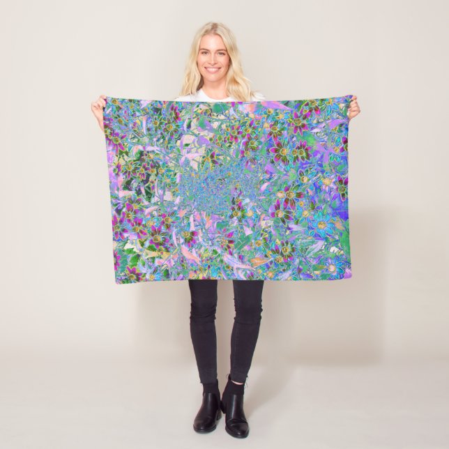 Couverture Polaire Fleurs sauvages rétro violettes, vertes et bleues  (En situation)