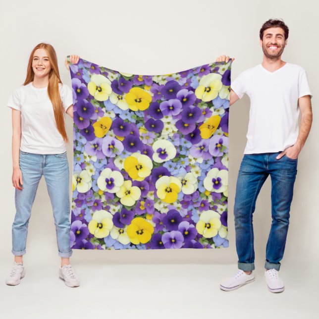 Couverture Polaire Fleurs violettes et jaunes (En situation)
