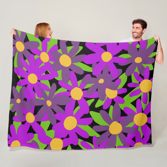 Couverture Polaire Fleurs violettes et vertes (En situation)