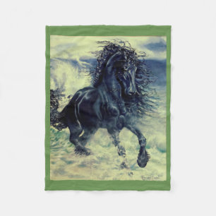 Couverture Polaire Friesian, L'étalon de beauté noir, mer orageuse