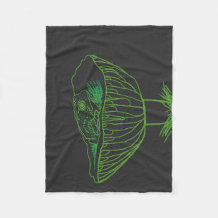 Couverture Polaire Froggy sur un champignon