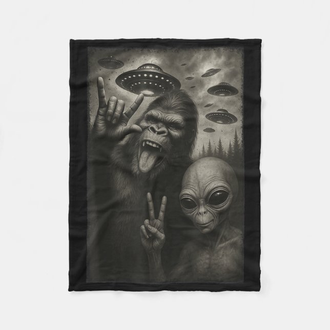 Couverture Polaire Funny Selfie Bigfoot Alien Sasquatch Rock À La Mai (Devant)