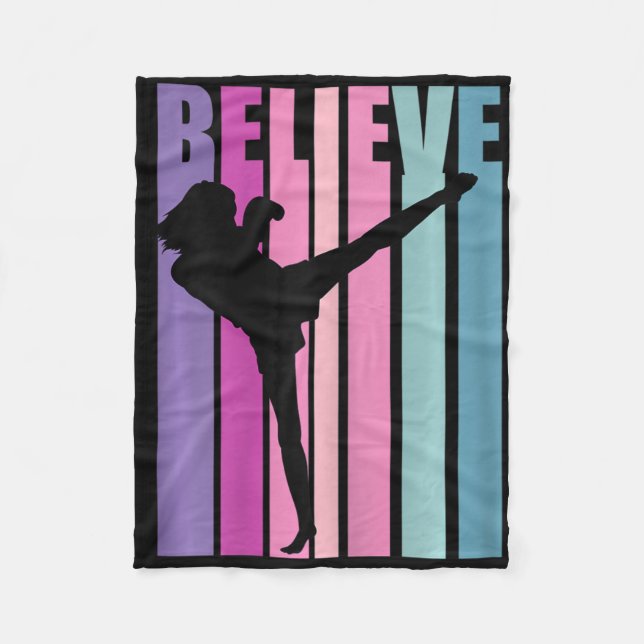 Couverture Polaire Gants de boxe pour femmes Kickboxer féminine de ki (Devant)