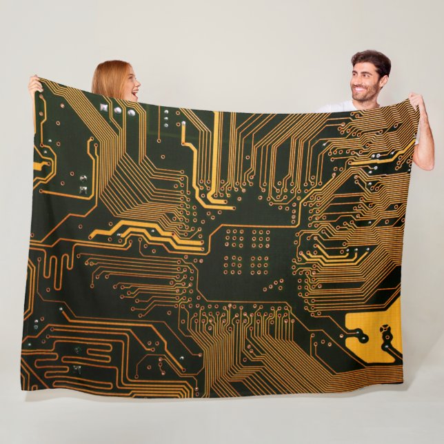 Couverture Polaire Geek Sortie carte circuit électronique orange PCB  (En situation)