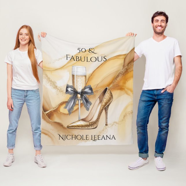 Couverture Polaire Gold Glitter High Heel 50 & Fabulous Birthday (En situation)