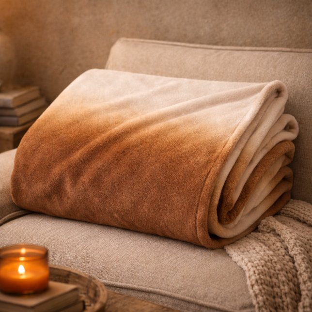 Couverture Polaire Golden Hearth Fade Fleece Blanket (Chocolate brown fade with ivory brush detail and subtle gold flow)