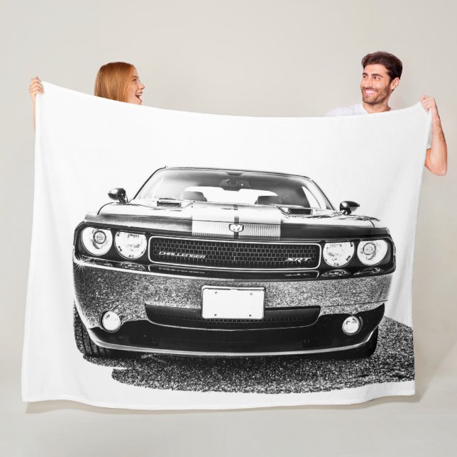 Couverture Polaire Grand Plaid de Fleece Muscle Car (En situation)