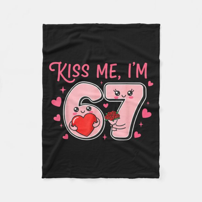 Couverture Polaire Groovy Kiss Me I'm 6 7 Heart Valentine Day 67 Meme (Devant)