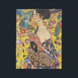 Couverture Polaire Gustav Klimt Lady With Fan Art Nouveau Painting<br><div class="desc">Dame Gustav Klimt avec peintre Art Nouveau Fan Ce demi-portrait d'une belle femme montre un arrière - plan jaune avec des ornements asiatiques, des oiseaux colorés et des fleurs de lotus. La dame porte une robe dans le style d'un kimono imprimé des motifs d'une robe de dragon chinoise. Belle peinture...</div>