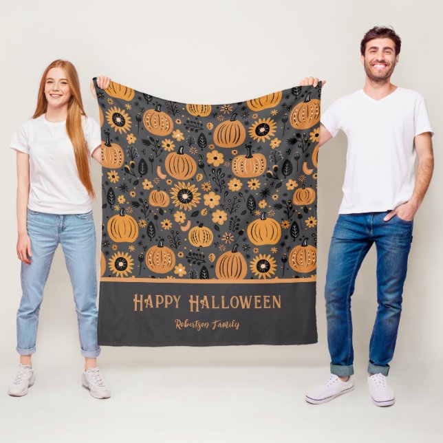 Couverture Polaire Happy Halloween Fall Pumpkin Family Name (En situation)