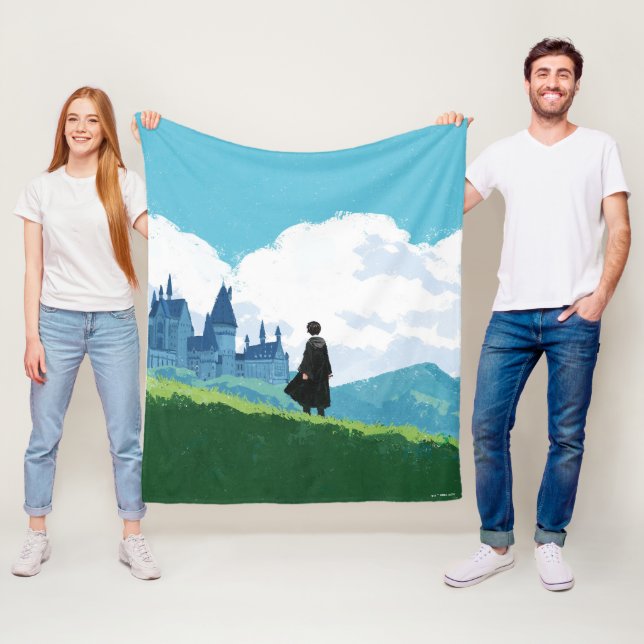 Couverture Polaire HARRY POTTER™ surplombant le château de Poudlard ™ (En situation)