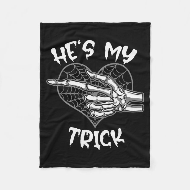 Couverture Polaire He's My Trick Funny Halloween Matching Couple Girl (Devant)