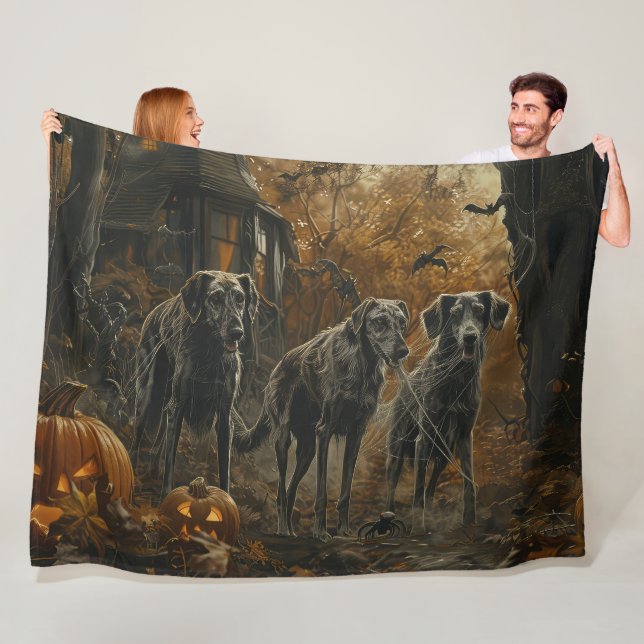 Couverture Polaire Hound Afghan Halloween nuit chien délice (En situation)