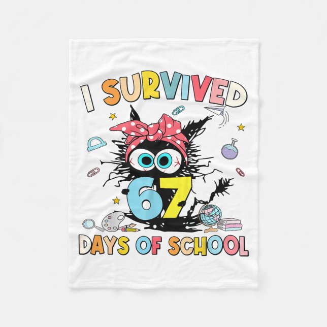 Couverture Polaire I Survived 67 Days Of School Funny Meme Teacher St (Devant)