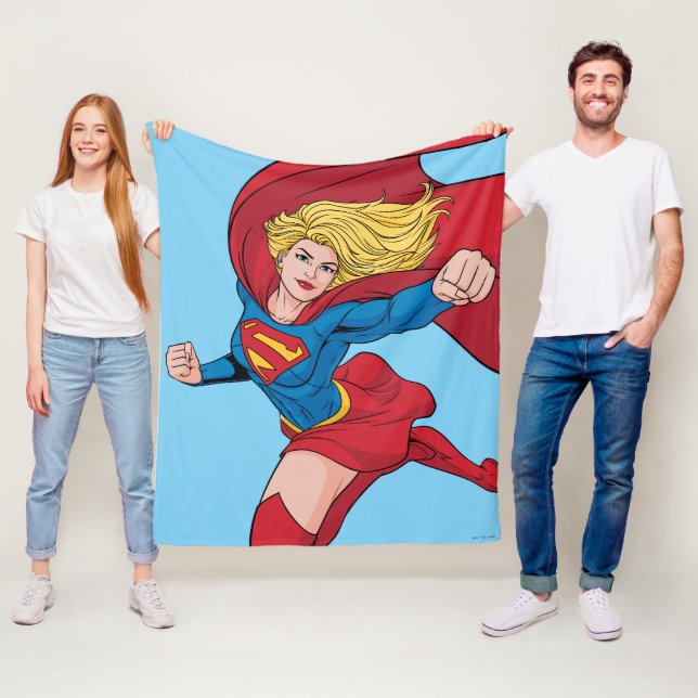 Couverture Polaire Illustration Supergirl volant vers le haut (En situation)