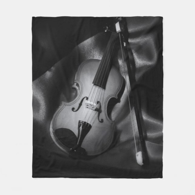 Couverture Polaire Image en noir et blanc d'un violon nature morte (Devant)