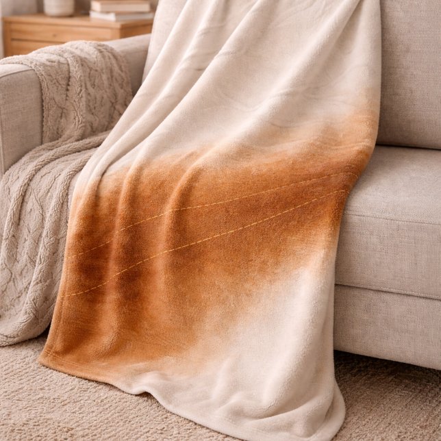 Couverture Polaire Ivory Brown Fade Fleece Blanket (Ivory fades into warm brown with subtle gold detail, bringing depth and balance to neutral spaces.)