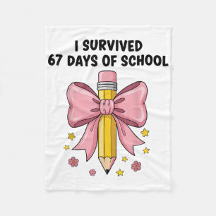 Couverture Polaire J'ai survécu 67 jours d'école Six Sept Mème pour m