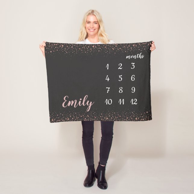 Couverture Polaire Jalon mensuel Rose Gold Confetti Baby Girl (En situation)