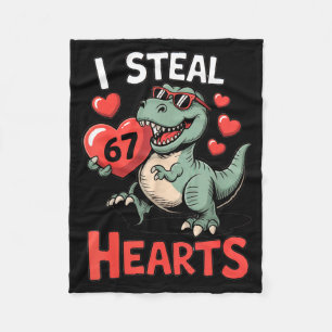 Couverture Polaire Je vole des cœurs 67 Saint-Valentin 67 Meme 6 7 T-
