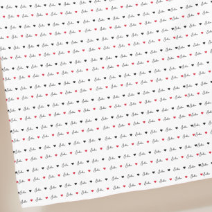 Couverture Polaire Julia nom de coutume répété avec les coeurs rouges