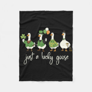 Couverture Polaire Juste une oie chanceuse Leprechaun Irlandais Drôle