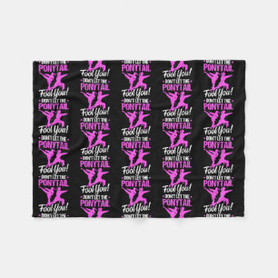 Couverture Polaire Karate Female Ne laissez pas les filles Karate