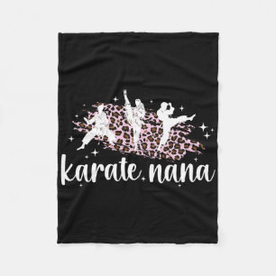 Couverture Polaire Karate Nana Leopard Karate Nana Grandma
