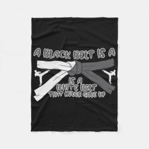 Couverture Polaire Karate Une Ceinture Noire Est Une Ceinture Blanche