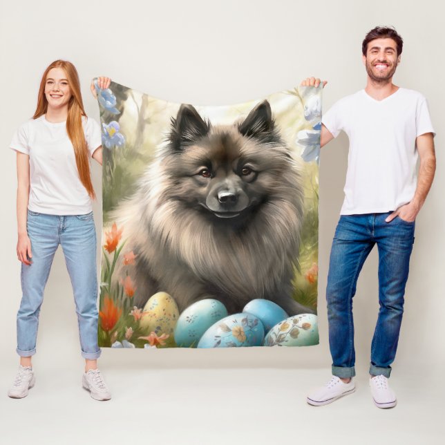 Couverture Polaire Keeshond avec oeufs de Pâques (En situation)