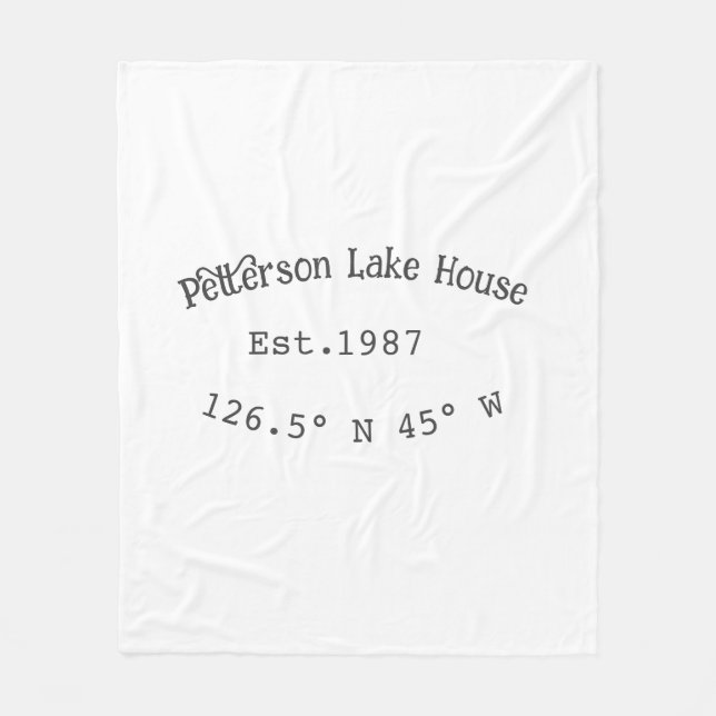 Couverture Polaire Lake house et. Date année coordonnées personnalisé (Devant)