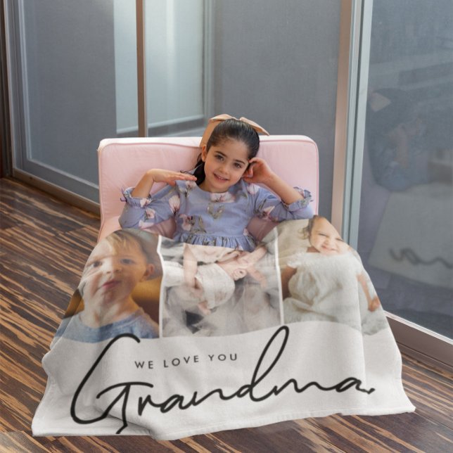 Couverture Polaire L'amour personnalisé vous Grandma Grandkids photos (We love you grandma 3 photos of grandkids personalized fleece blanket.)