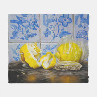 Couverture Polaire Lemons and Azulejos — Classic Blue & Yellow Still
